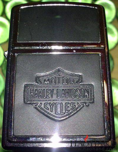 zippohdblackleather.jpg