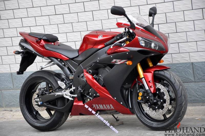 06款Yamaha 战斧YZF-R1【红黑】.jpg