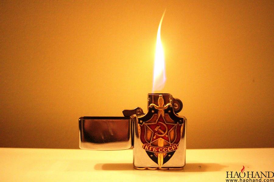 zippo_by_masterdubik745-d3gob67.jpg