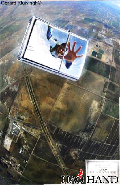 Zippo-Parachute.jpg