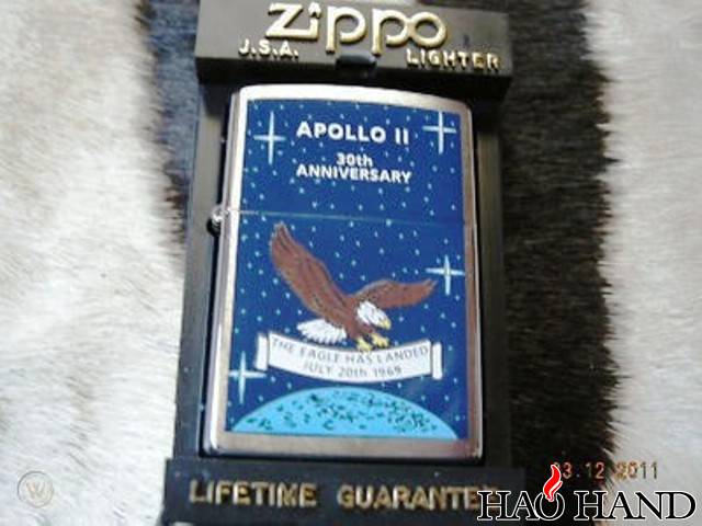1998-zippo-apollo-11-30th-anniversary_1_df8ed7f50bf2cfc944ac15faeb4a0bad.jpg