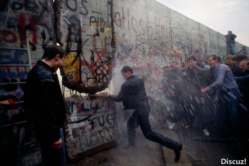 xxberlin-wall-archive-master1050.jpg