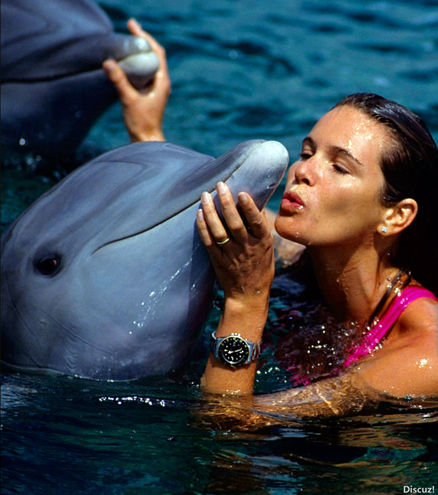 Elle-Macpherson-Rolex-Dolphin.jpg