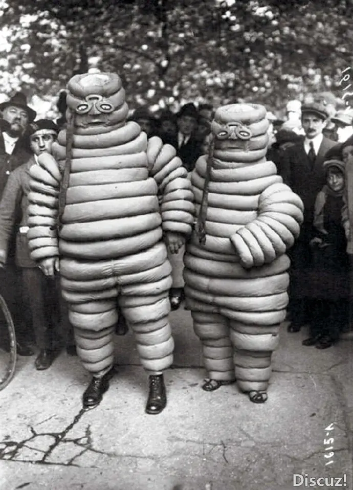 1920年的米其林轮胎吉祥物.webp